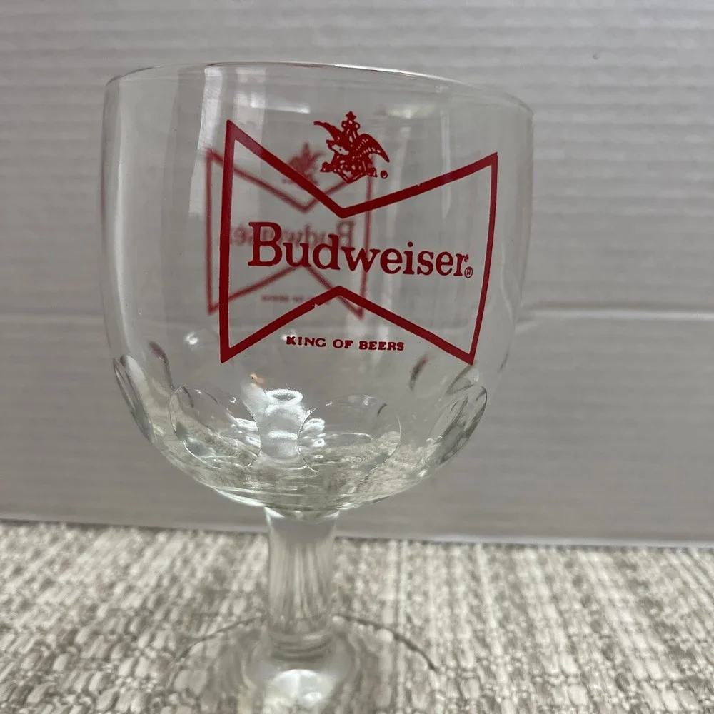 VINTAGE Budweiser BEER  DRINKING GLASS‎ THUMBPRINT STEMMED 16 OZ. RED